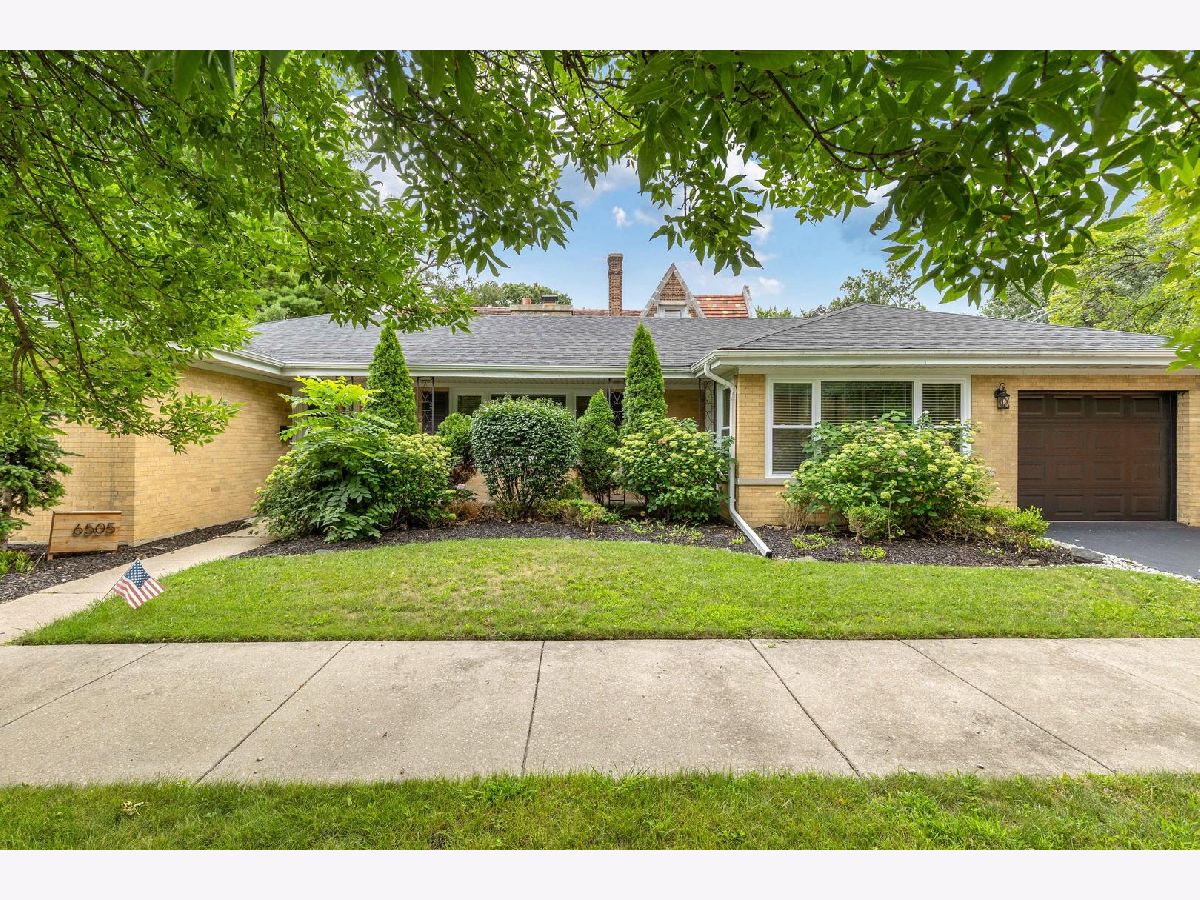  For Sale Chicago Illinois, 6505 Ponchartrain Boulevard