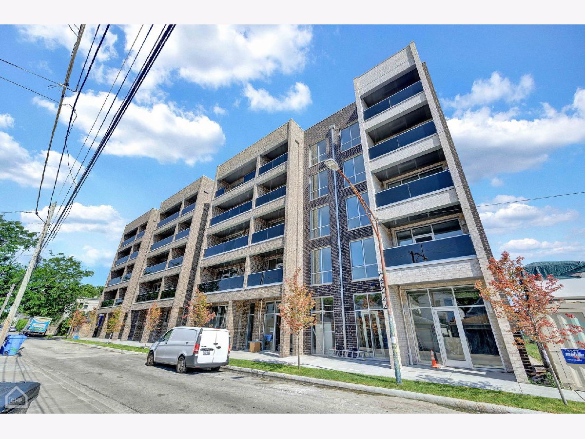  Rented Chicago Illinois, 2924 Medill