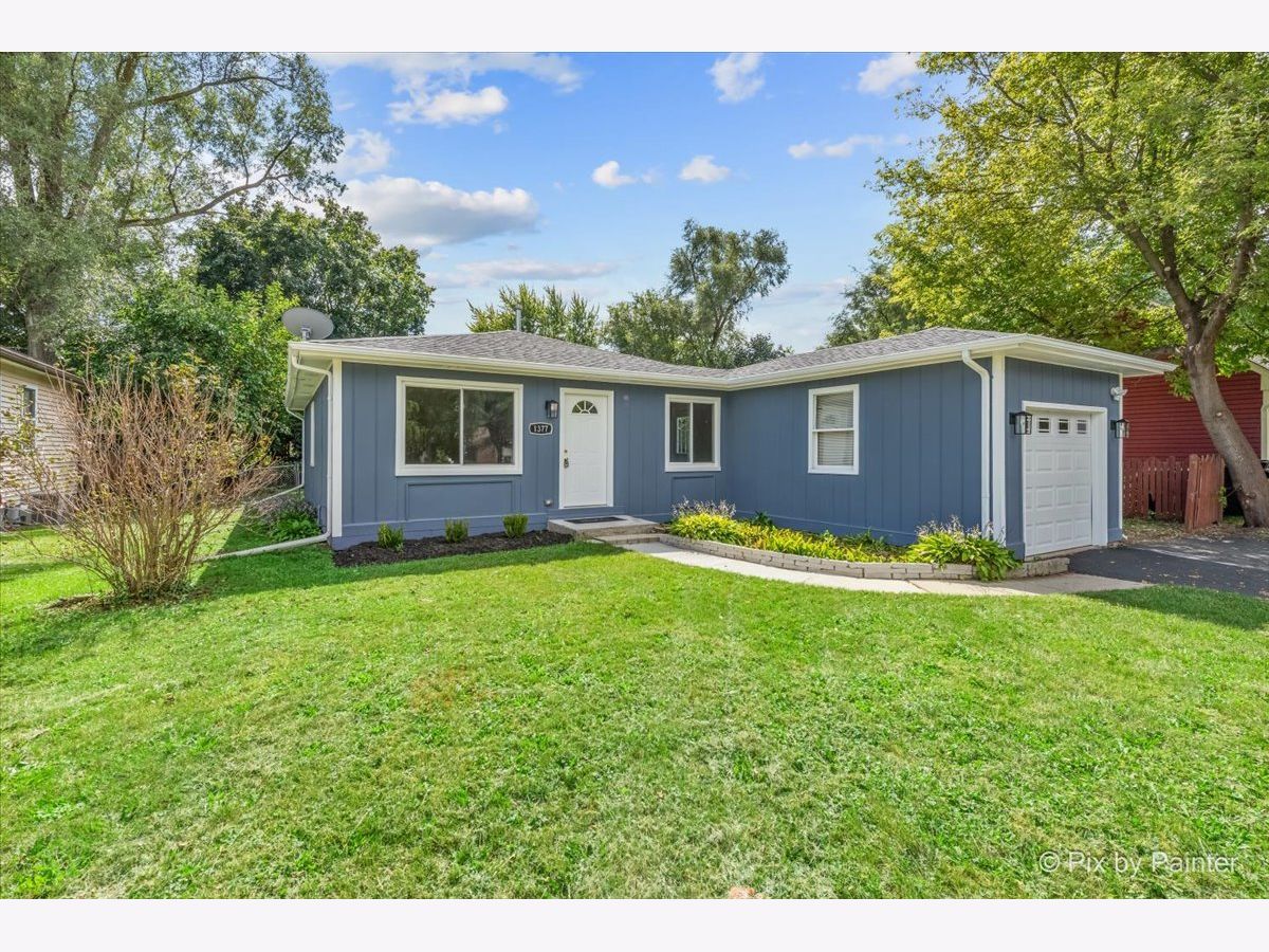  For Sale Crystal Lake Illinois, 1377 Gardina Vista