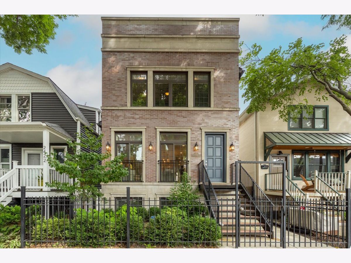  For Sale Chicago Illinois, 2418 Pensacola Avenue