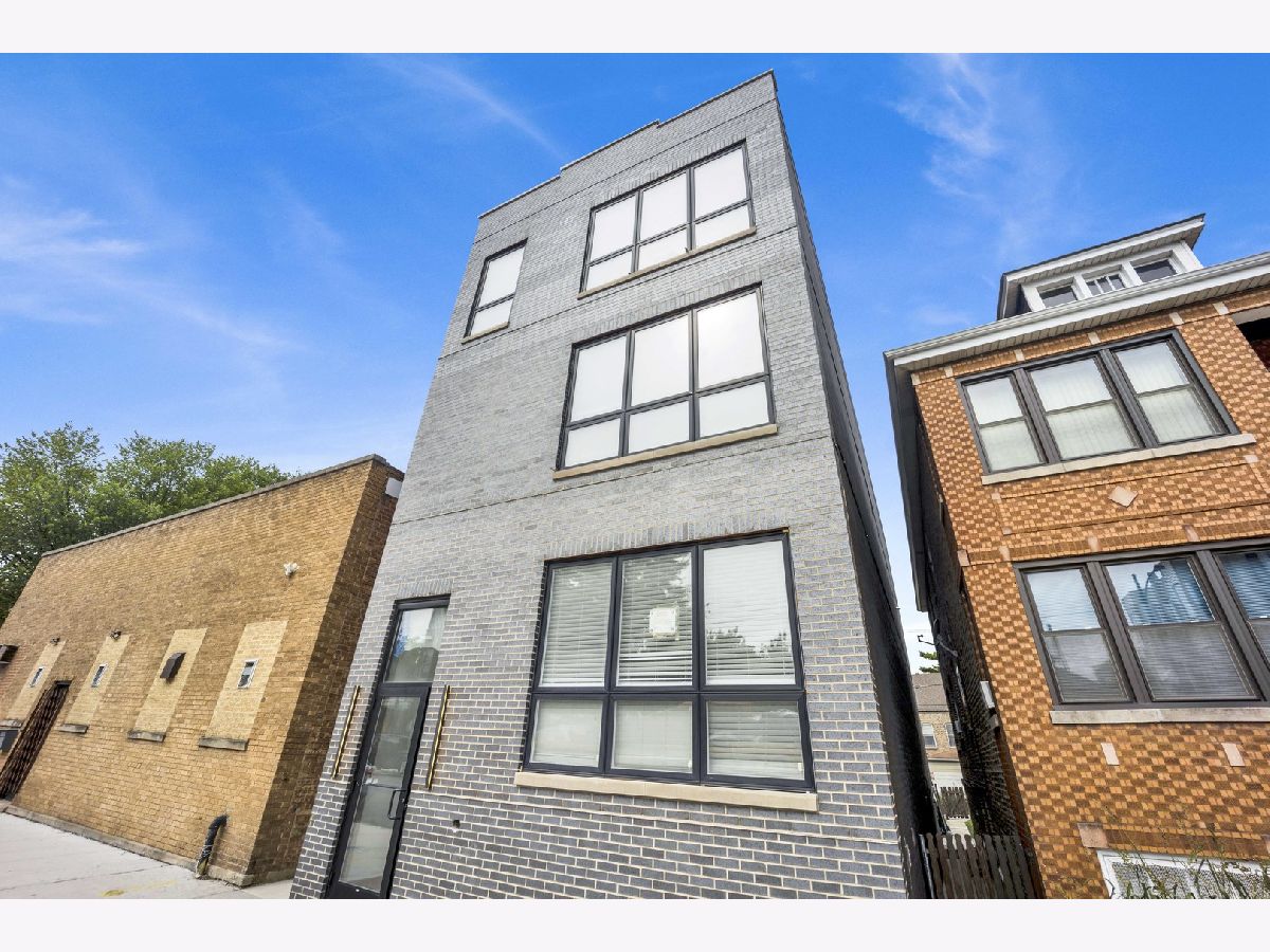  For Rent Chicago Illinois, 2350 Leavitt