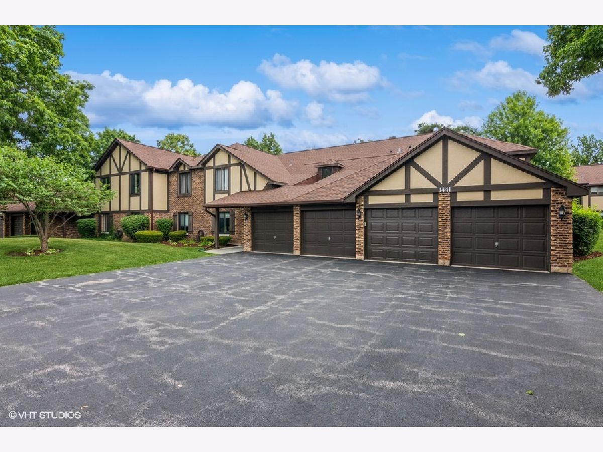  For Sale Wheaton Illinois, 1441 Haverhill Drive