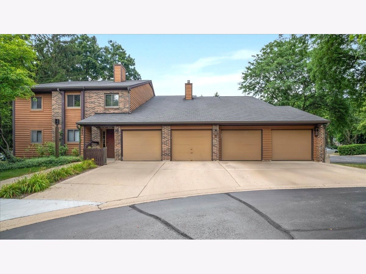 For Sale Elgin Illinois, 635 Waverly Drive