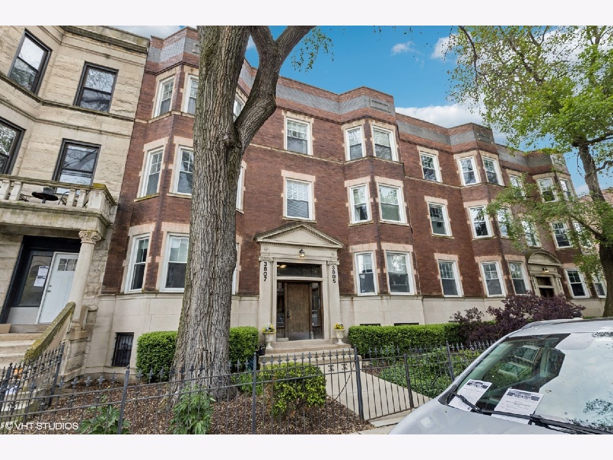  For Sale Chicago Illinois, 3807 Wilton Avenue