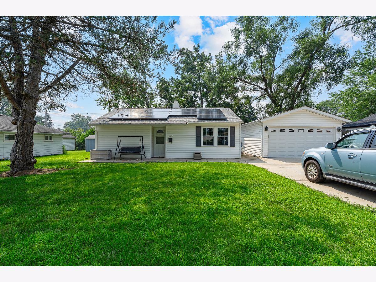  For Sale Crest Hill Illinois, 1908 Innercircle Drive