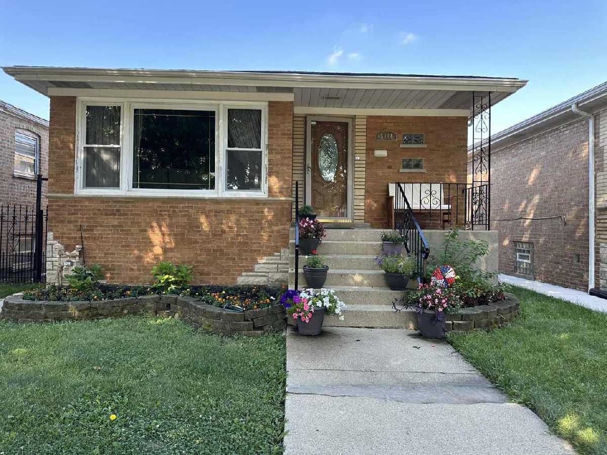  For Sale Chicago Illinois, 5044 Ridgeway Avenue