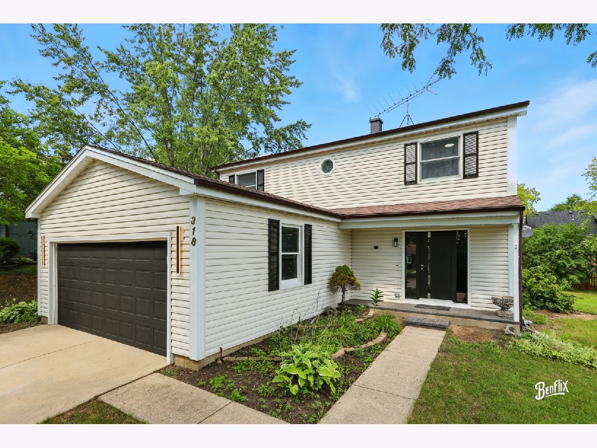  For Sale Streamwood Illinois, 318 Exmoor Drive