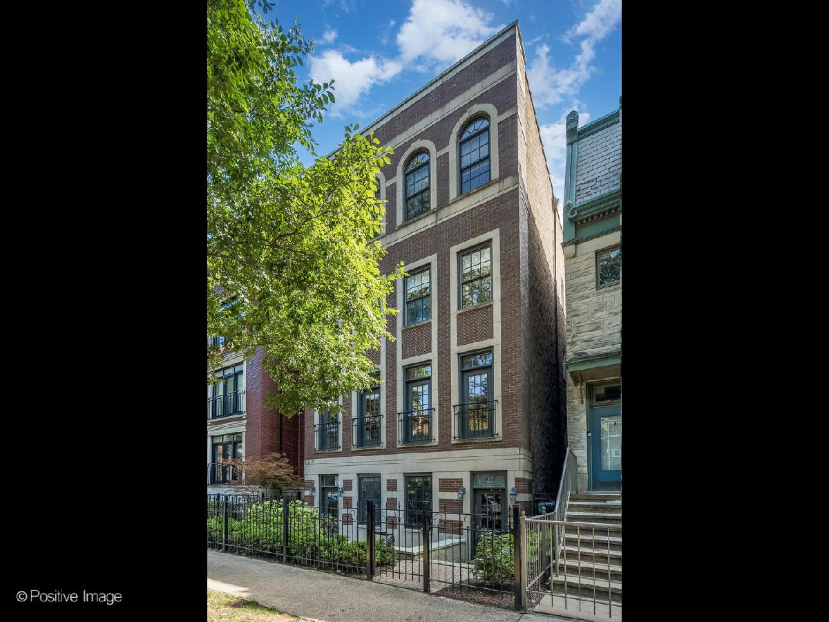  For Sale Chicago Illinois, 953 Montana Street