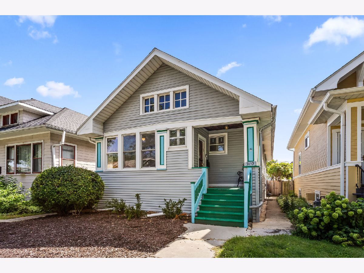  For Sale Oak Park Illinois, 910 Humphrey Avenue