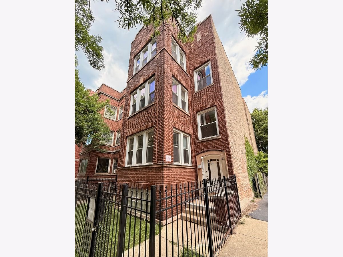  For Sale Chicago Illinois, 6843 Cornell Avenue