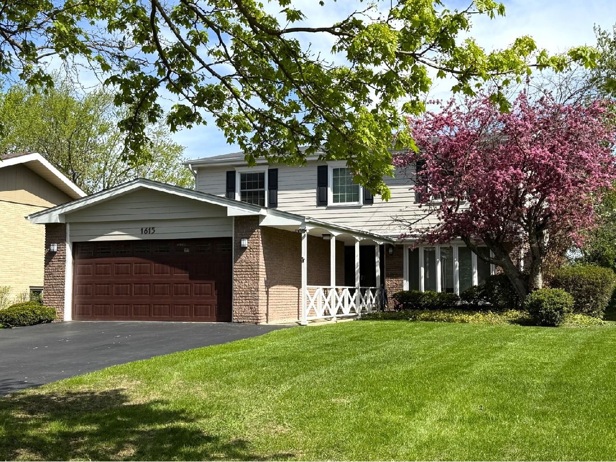  Sold Highland Park Illinois, 1615 Robin Hood