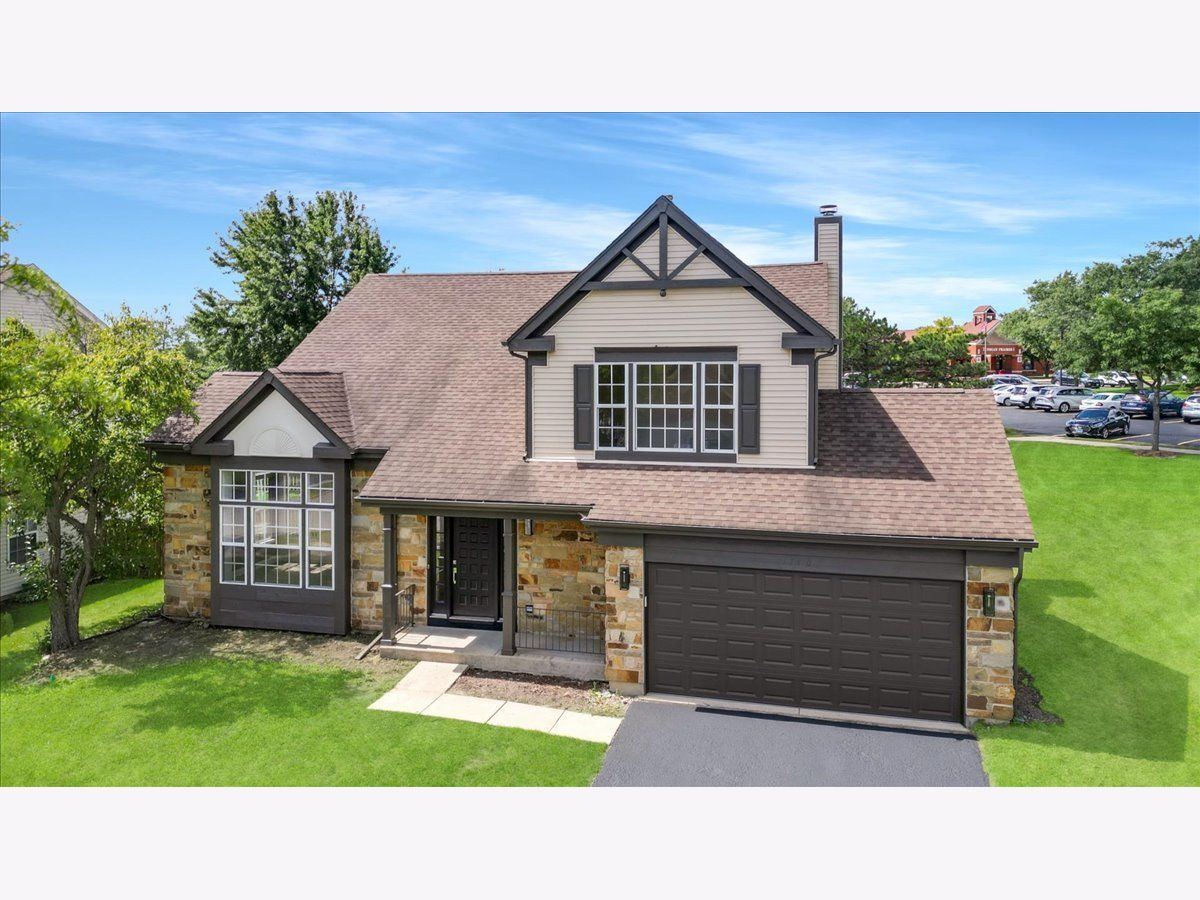  For Sale Crystal Lake Illinois, 1740 Bradford Lane