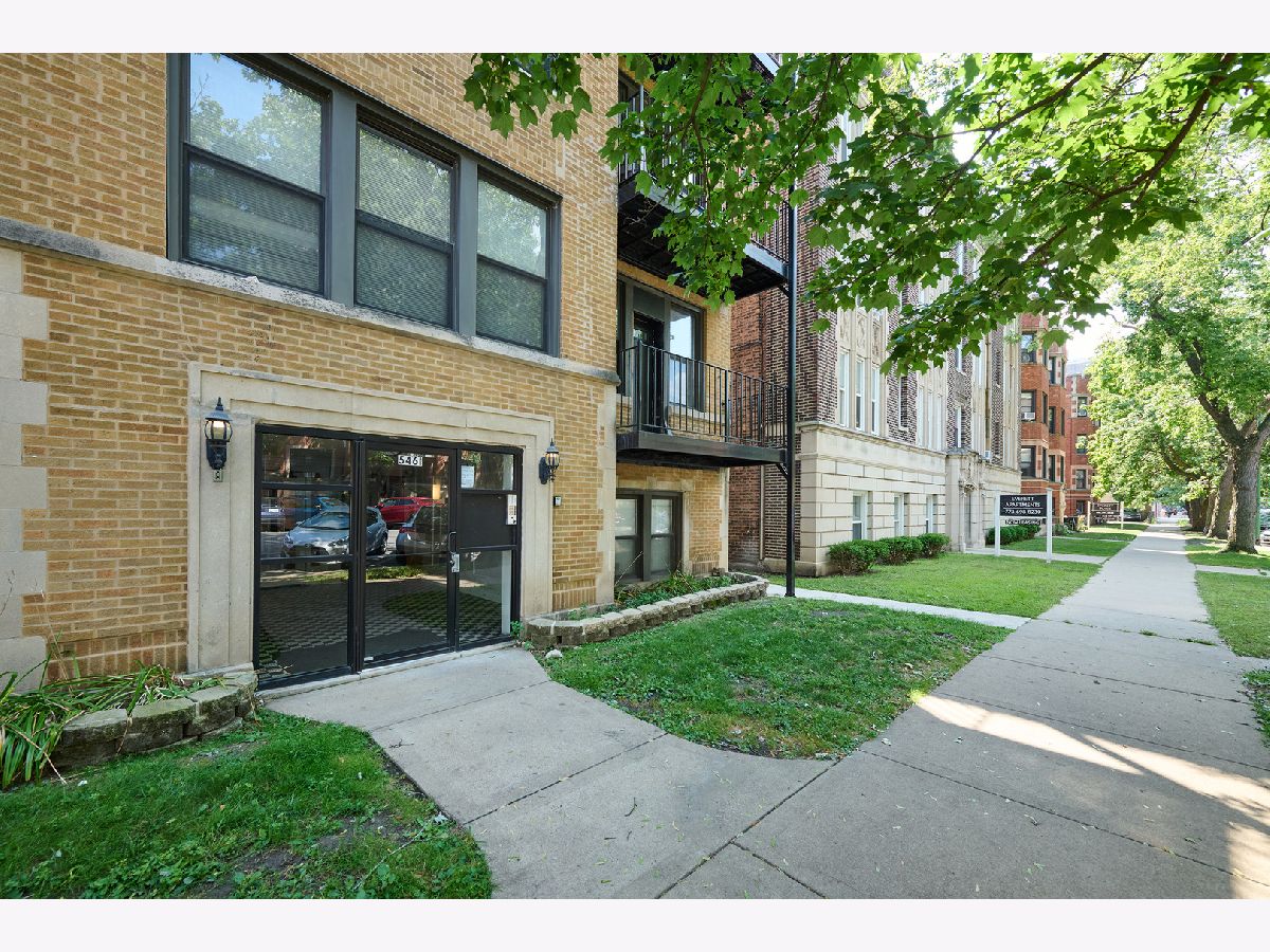 Rented Chicago Illinois, 5461 Everett