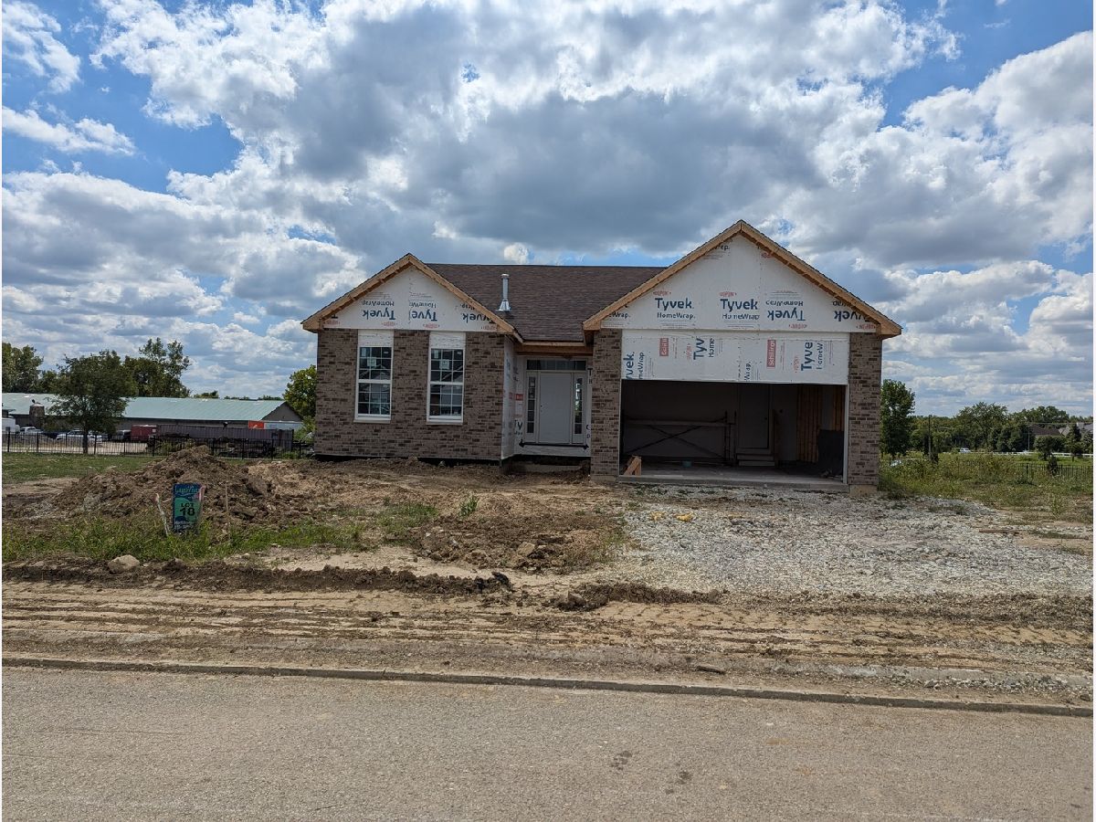 Homes & Townhomes & Condos For Sale Lago Vista Lockport Illinois, 17529 Windemere Circle