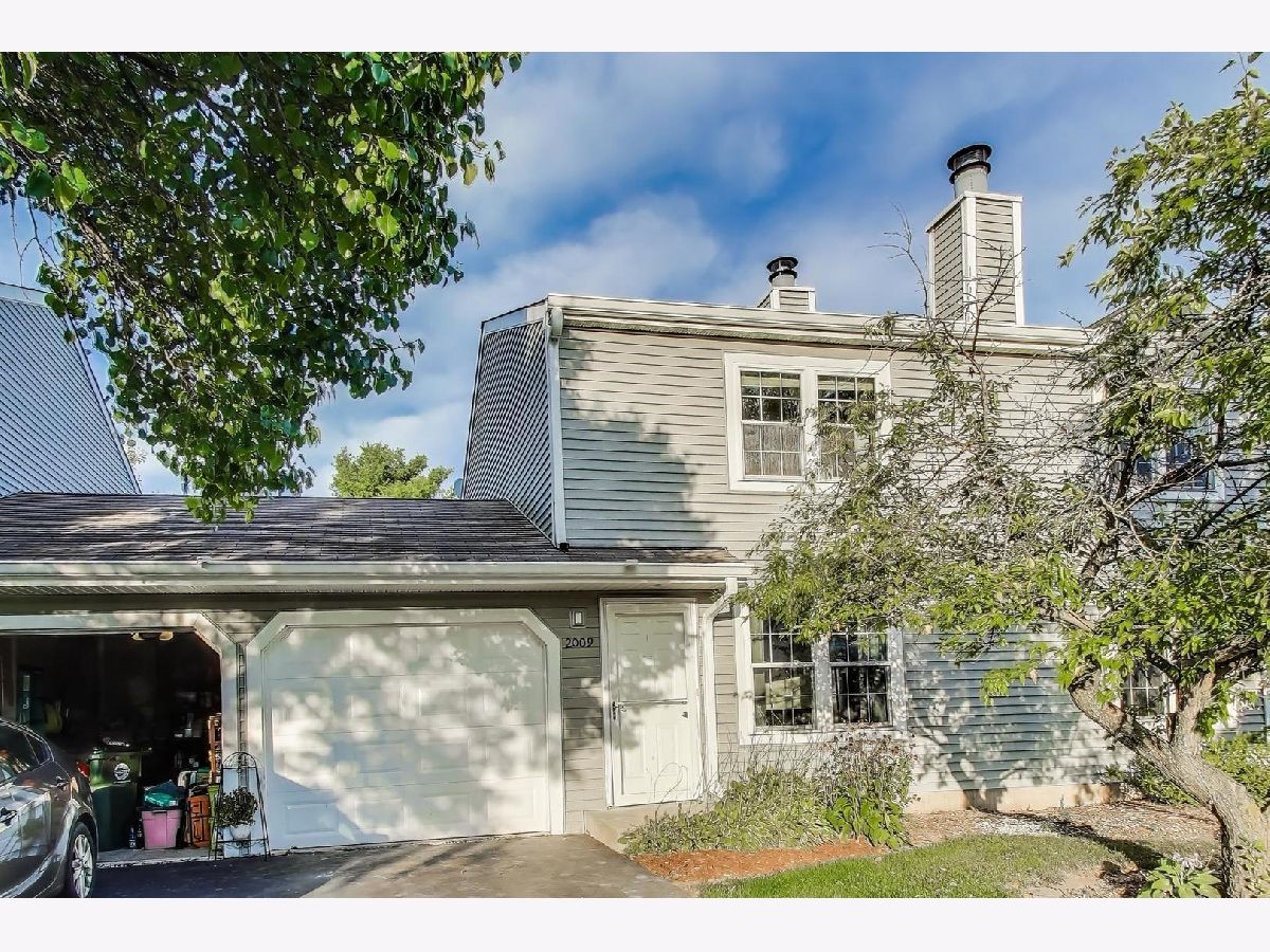  For Sale Round Lake Beach Illinois, 2009 Countryside Lane
