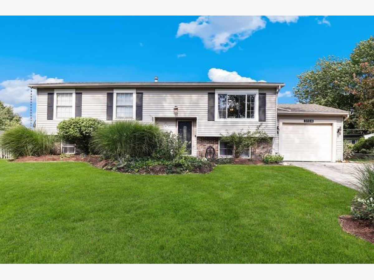  For Sale Woodridge Illinois, 3104 Andrea Court