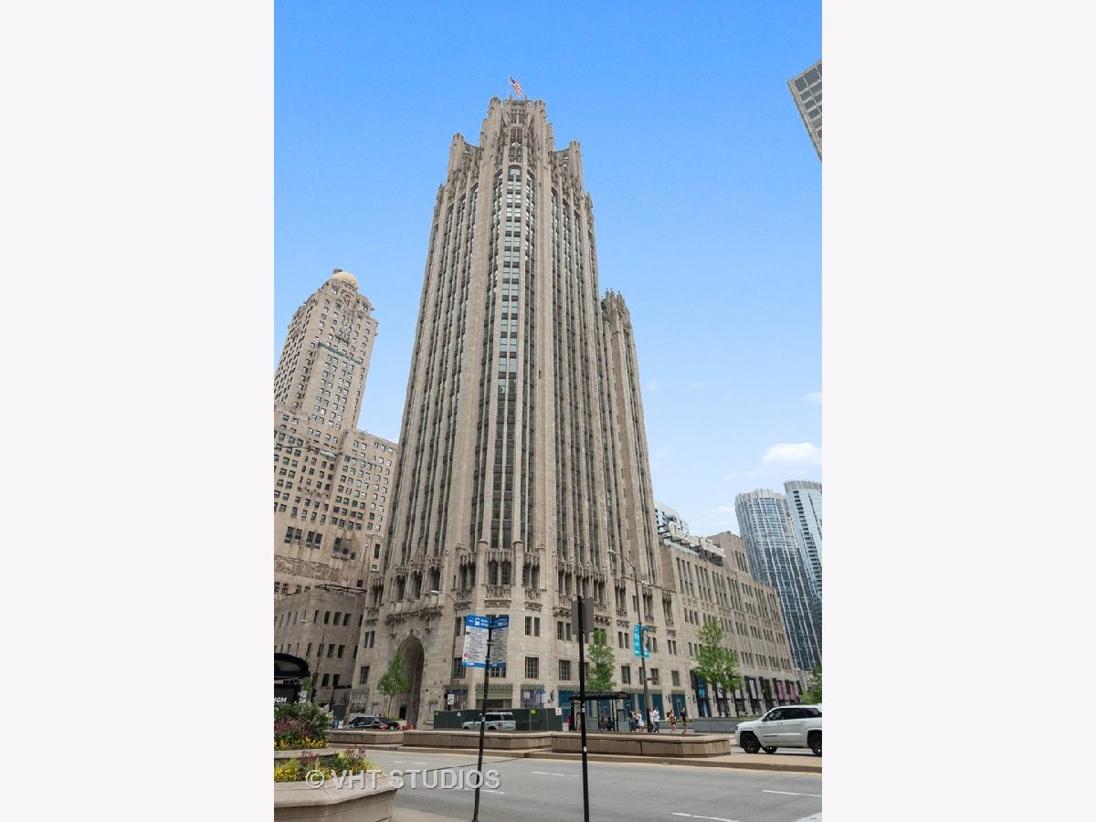 Condos & Townhomes For Rent Tribune Tower Residences Chicago Illinois, 435 Michigan
