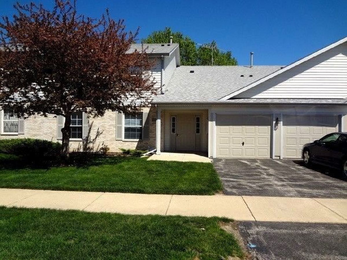  For Rent Round Lake Beach Illinois, 1163 Red Oak