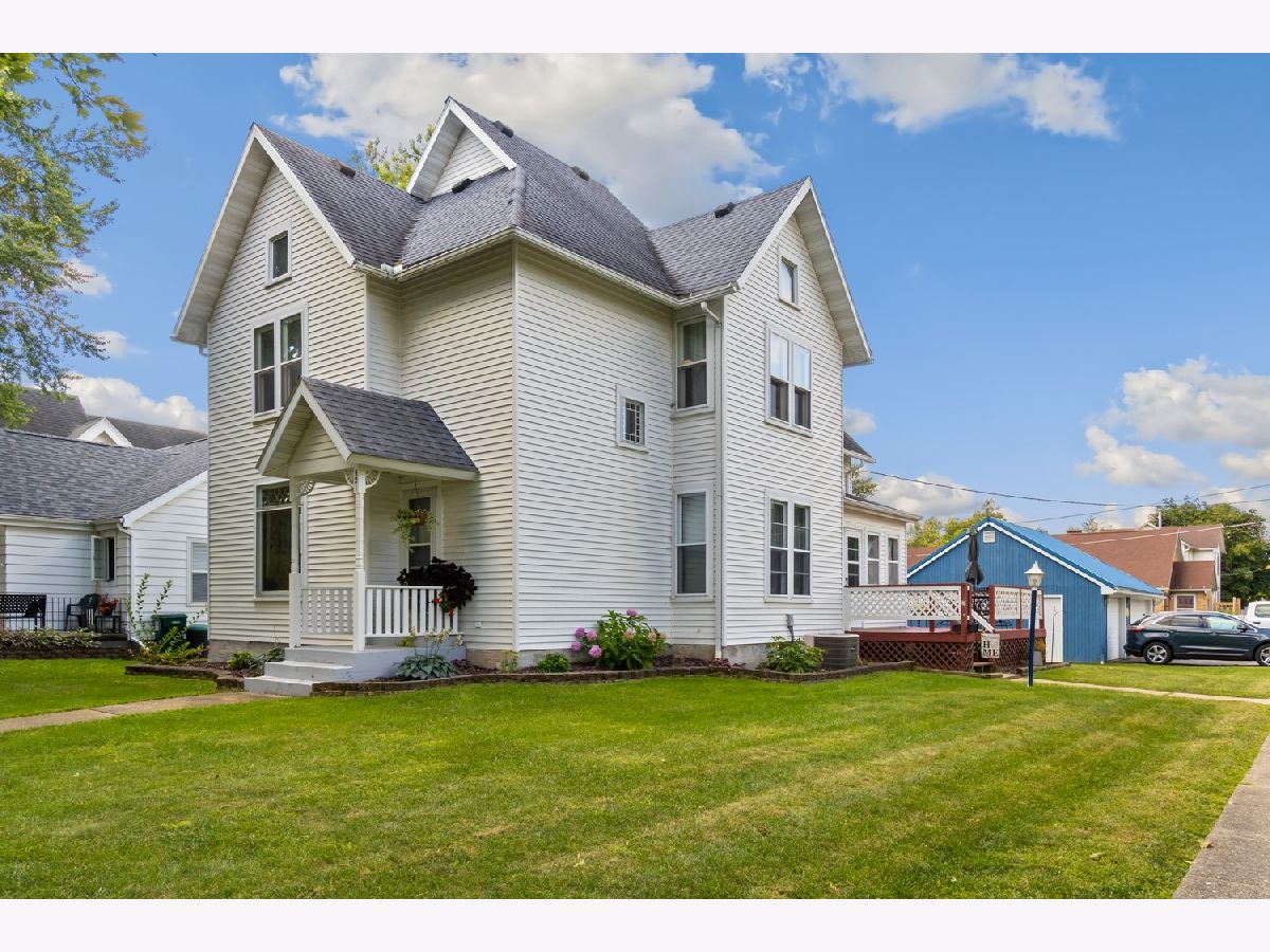  Sold Milledgeville Illinois, 521 Meyers