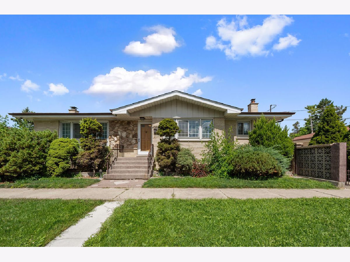  For Sale Schiller Park Illinois, 9740 Linn Avenue