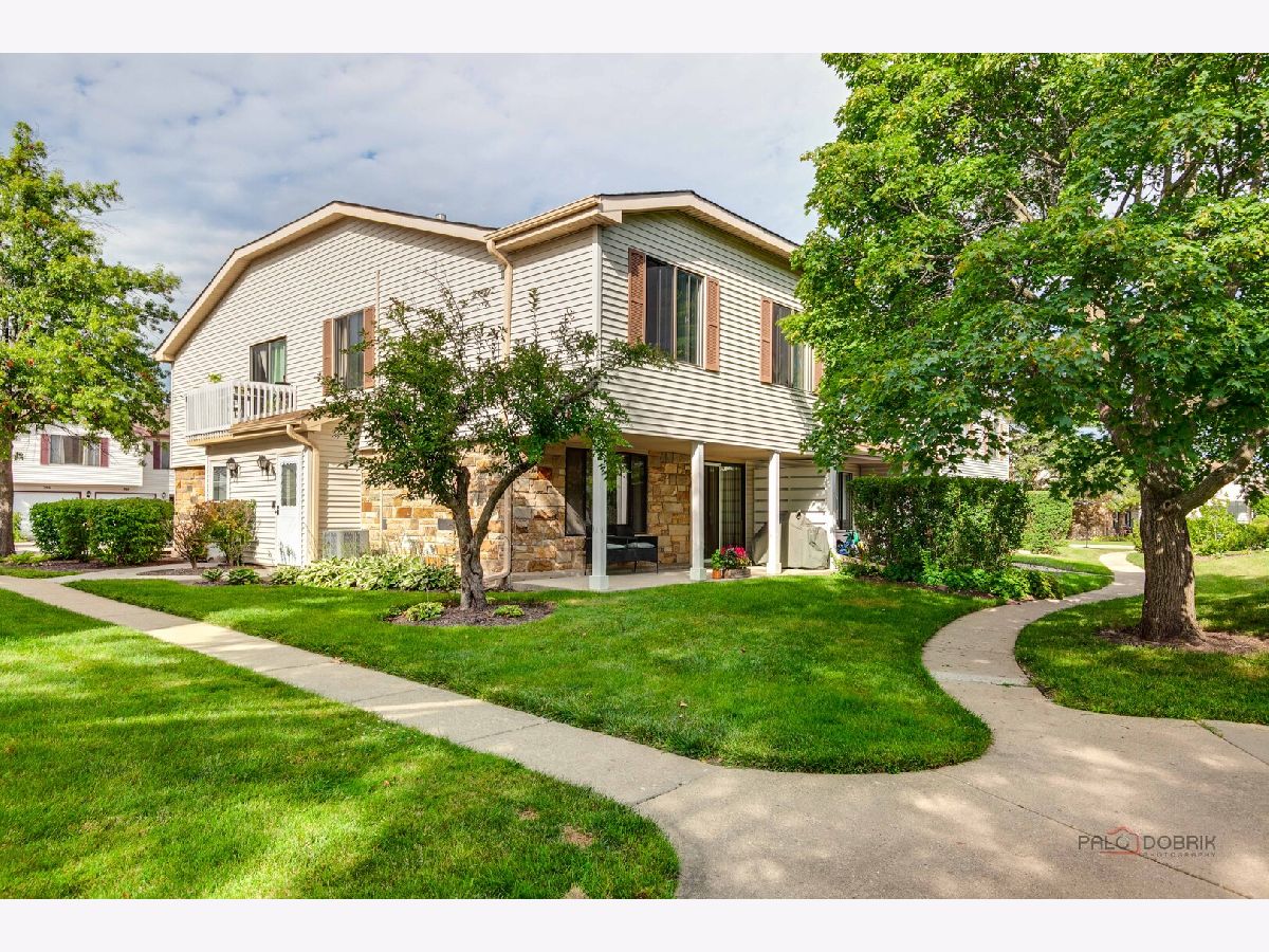  For Sale Vernon Hills Illinois, 365 Jefferson Court