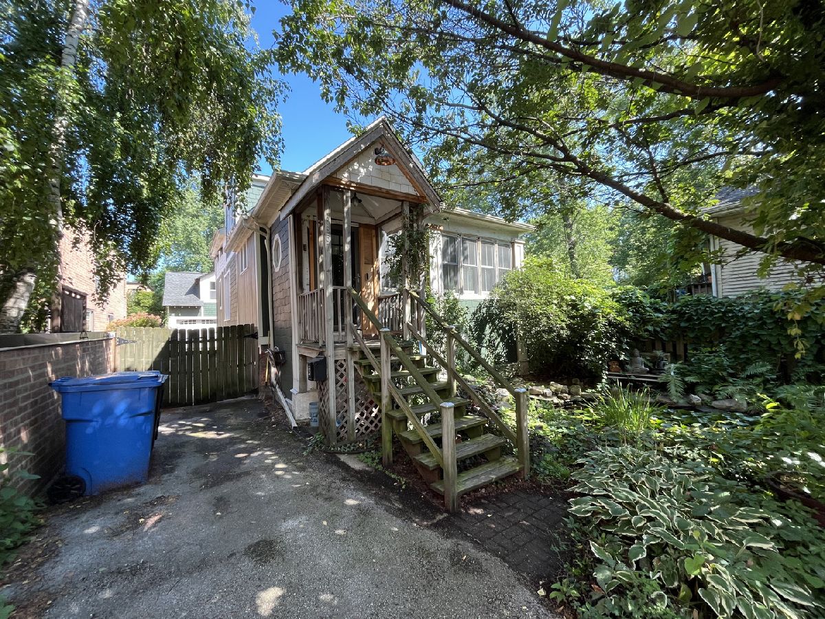  For Sale Chicago Illinois, 6957 Hamilton Avenue
