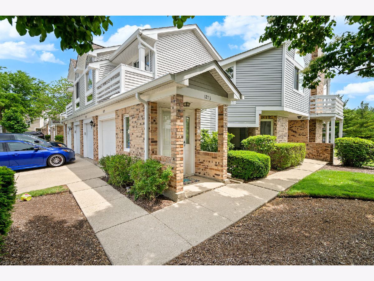 Townhomes & Condos Sold Spoerlein Farms Buffalo Grove Illinois, 1213 Ranchview