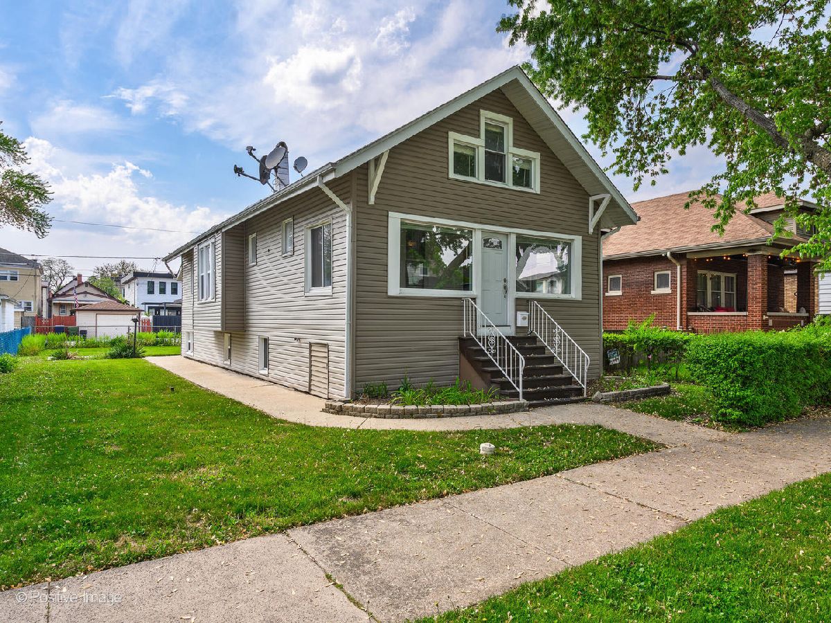 For Sale Forest Park Illinois, 827 Thomas Avenue