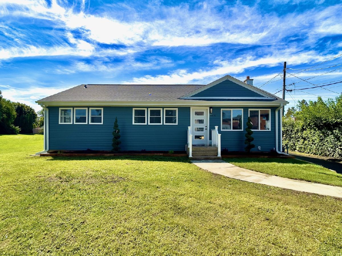  For Sale Justice Illinois, 8851 76th Place