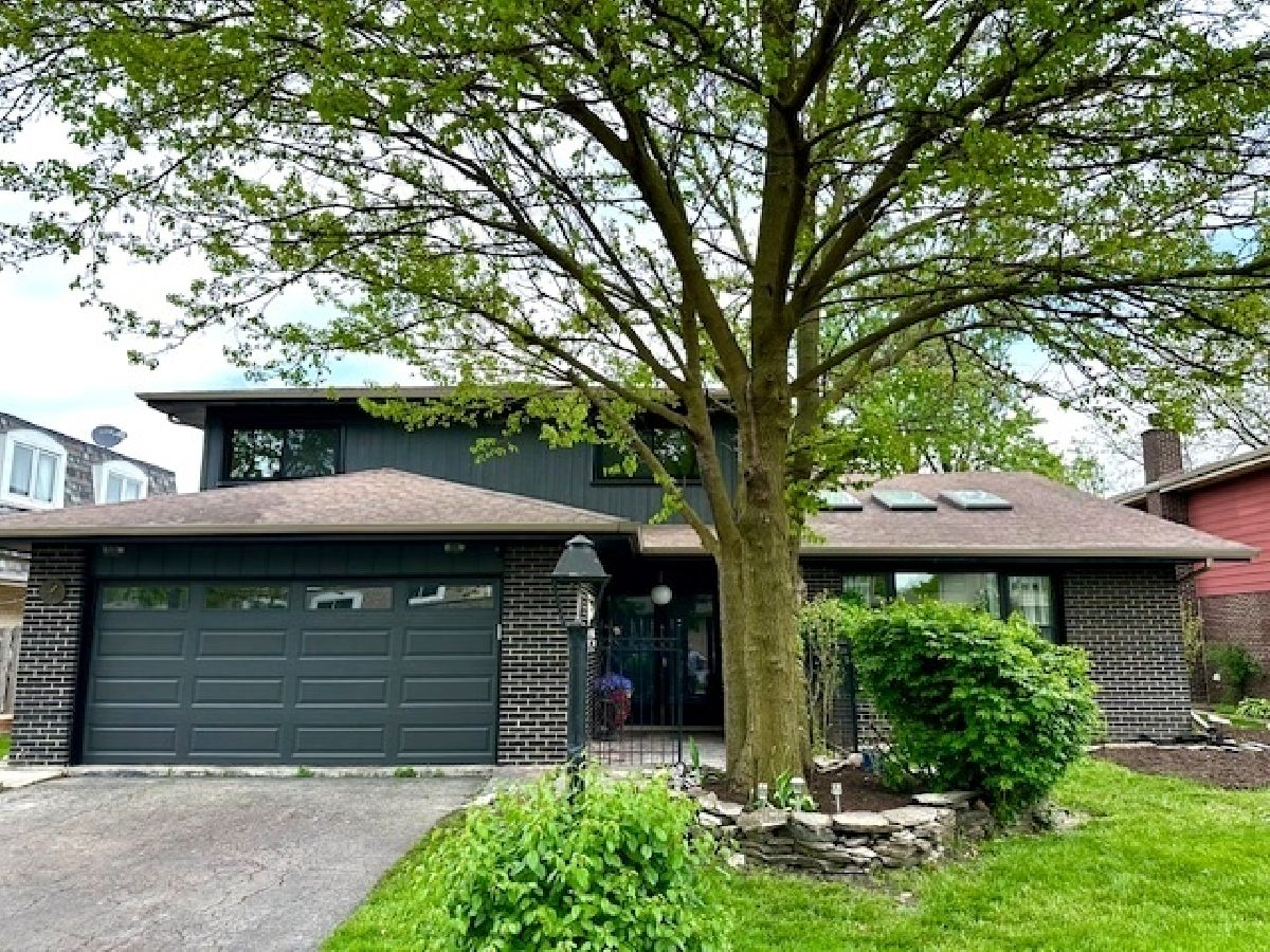  For Sale Palos Hills Illinois, 10427 Alta Drive