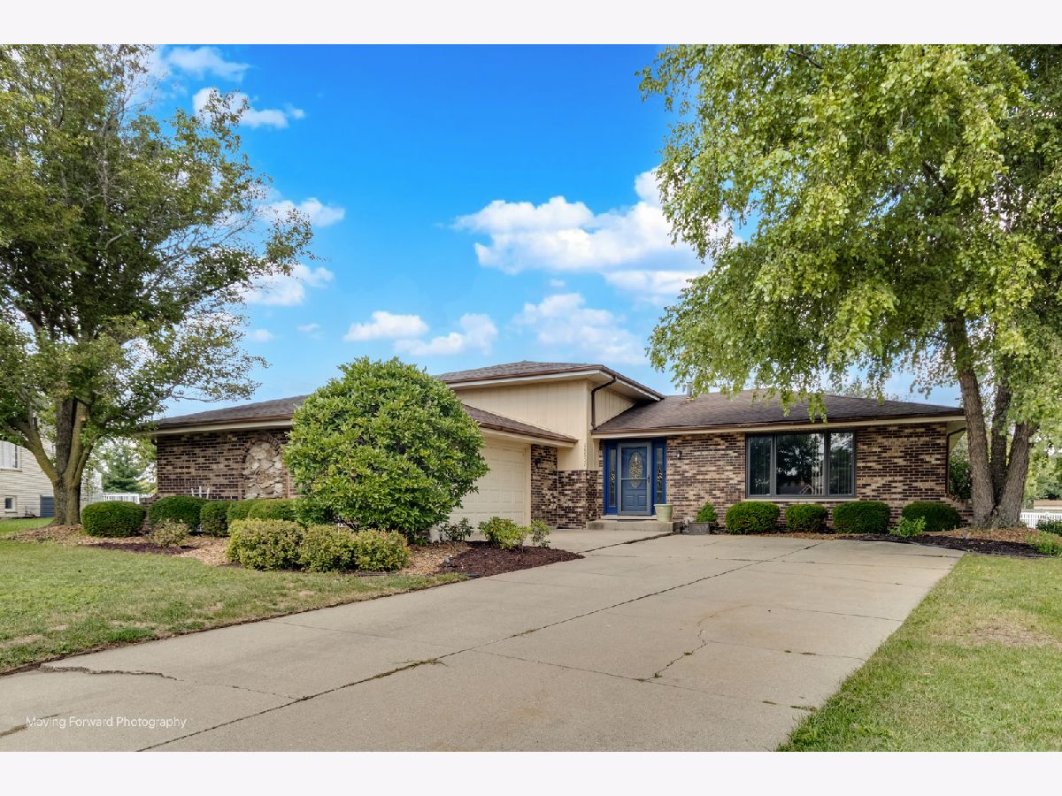  For Sale Homer Glen Illinois, 15507 Willow Court