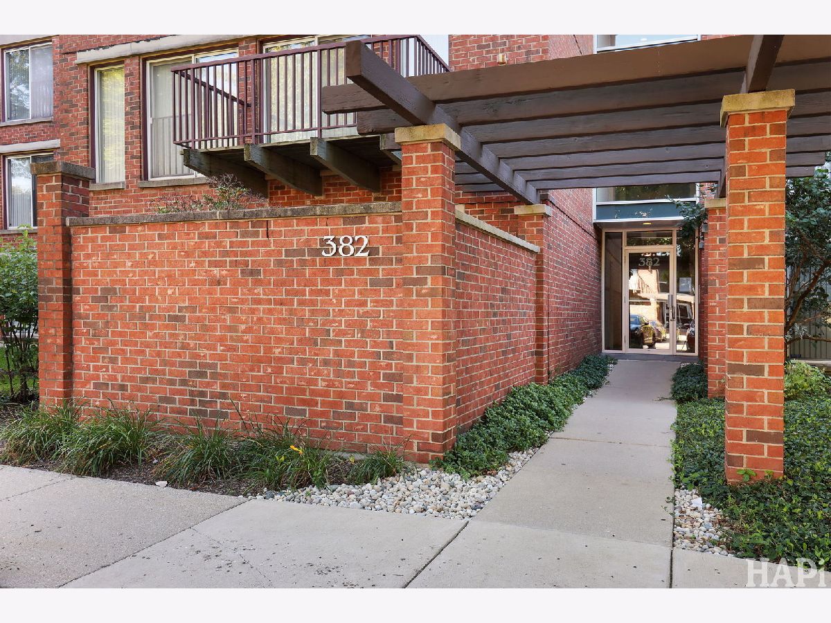  For Sale Deerfield Illinois, 382 Kelburn Road