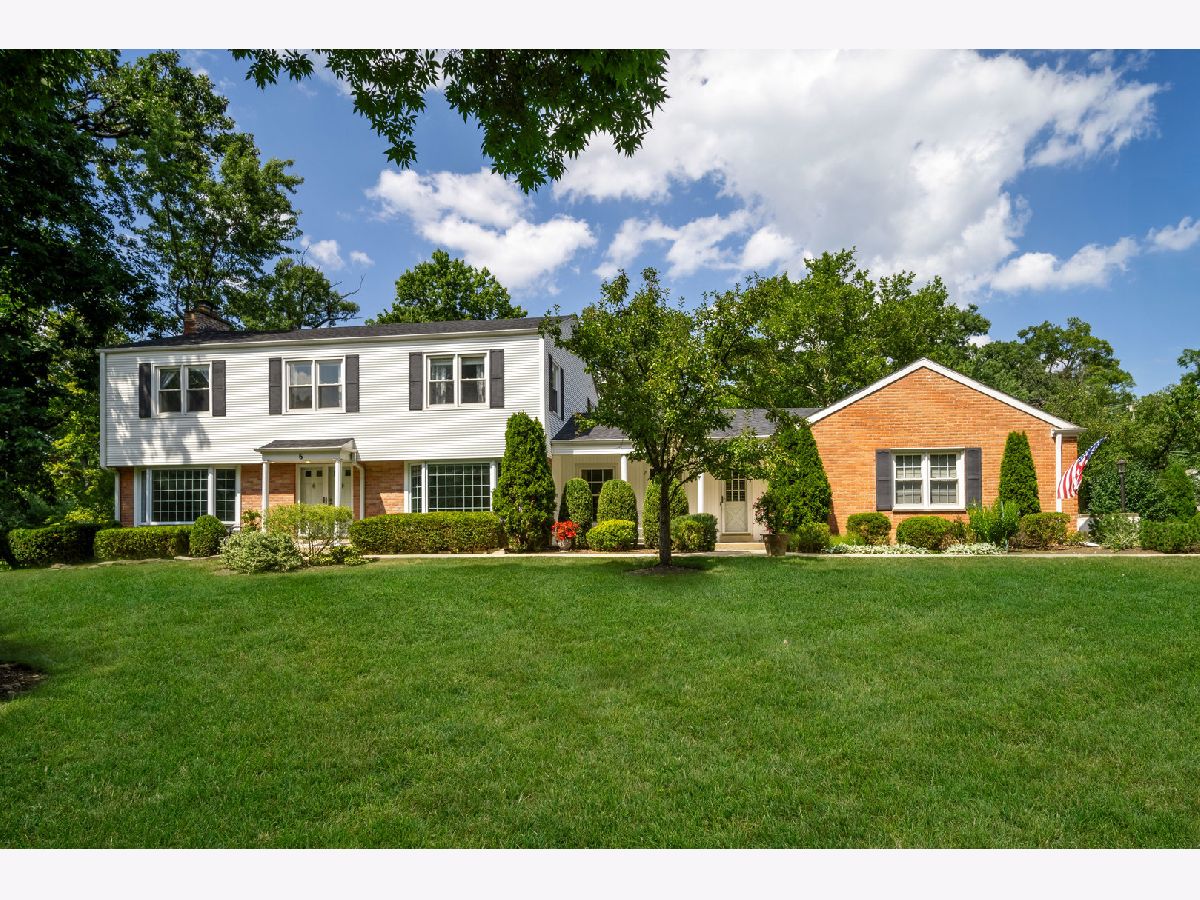  For Sale Lincolnshire Illinois, 6 Londonderry Lane