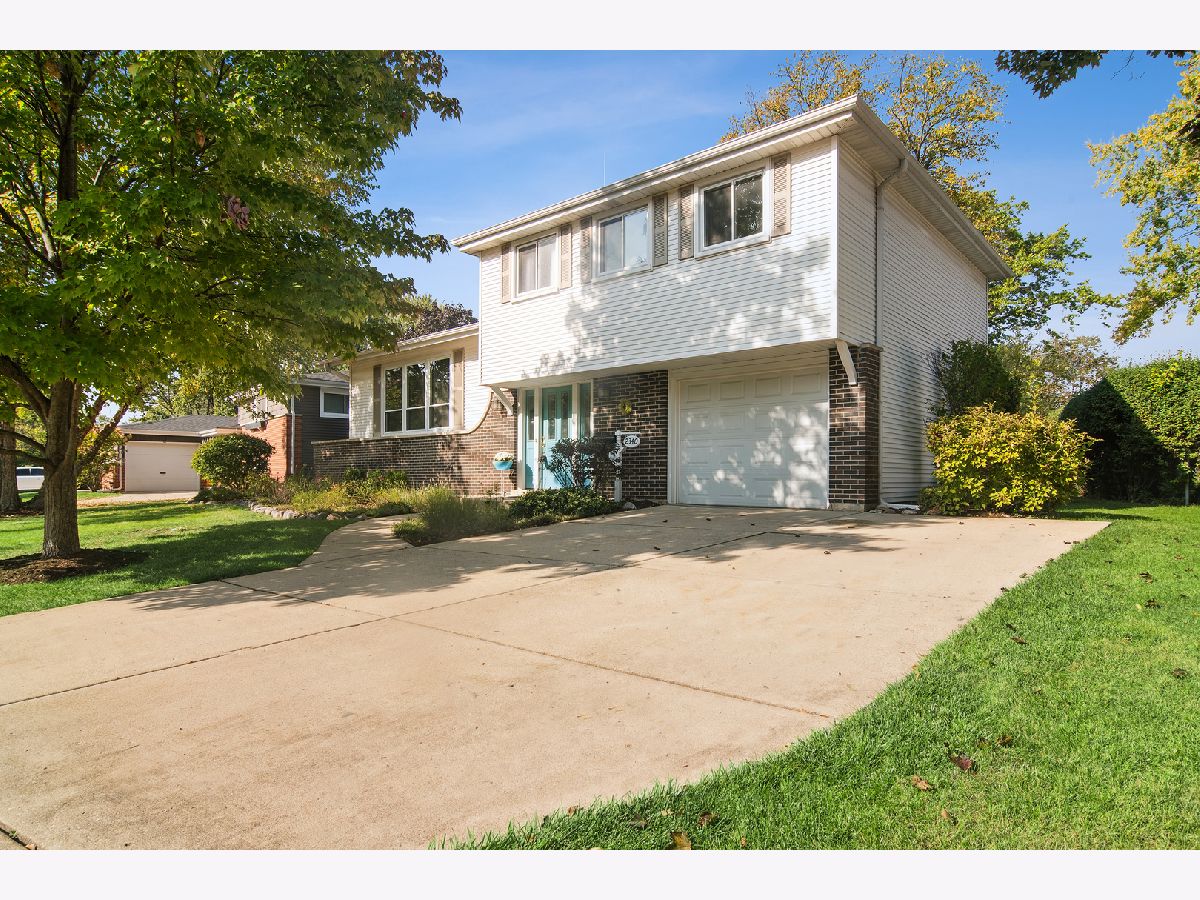  For Sale Arlington Heights Illinois, 2340 Lafayette Street