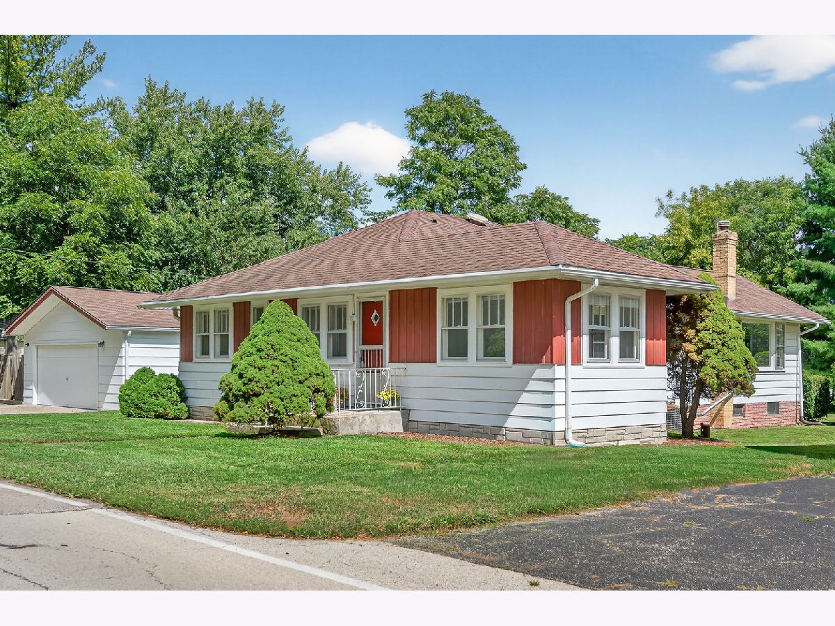  For Sale Island Lake Illinois, 27569 Beech Street
