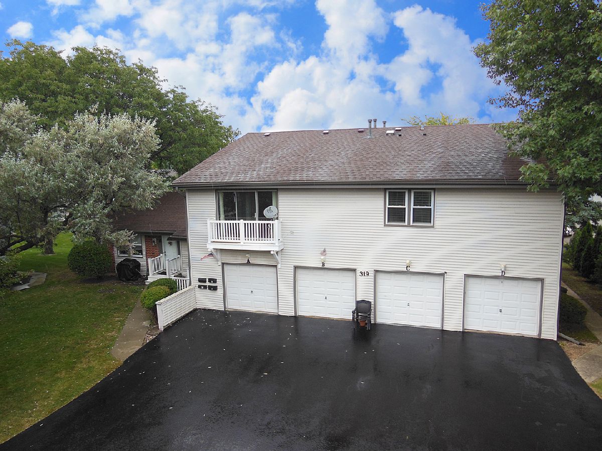  For Sale Bloomingdale Illinois, 319 Indiana Court