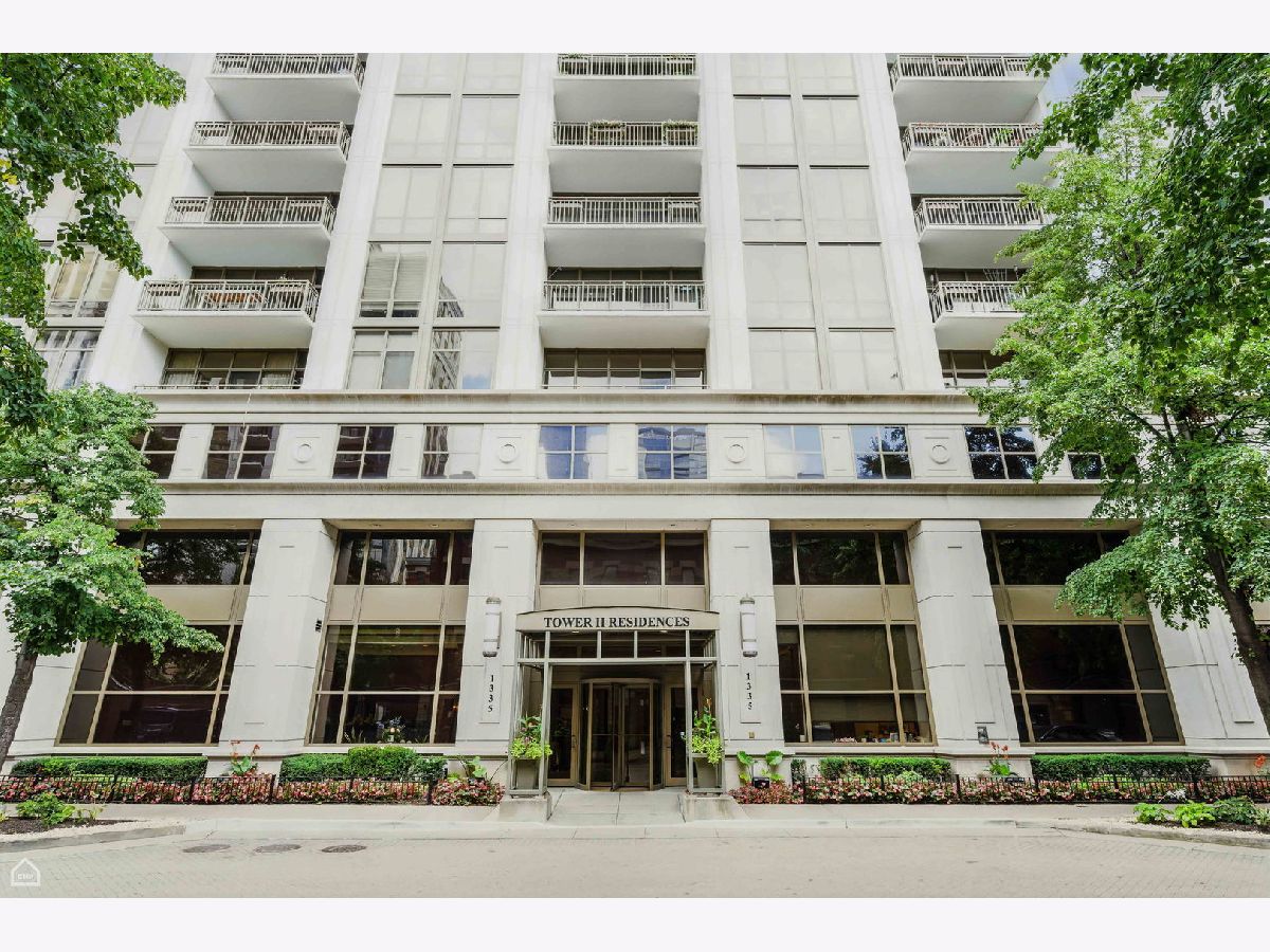 Condominiums For Rent Museum Park Tower Chicago Illinois, 1335 Prairie