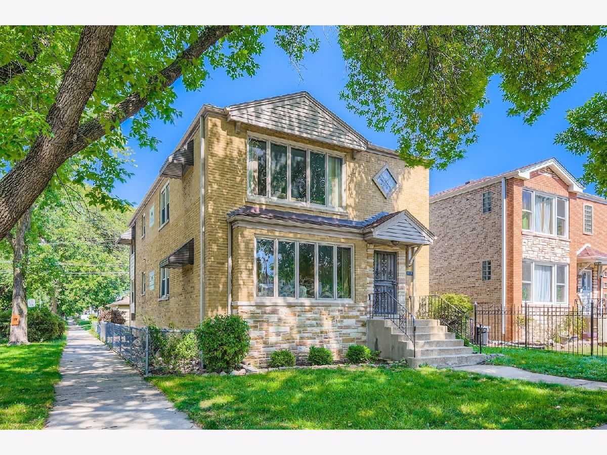 Sold Chicago Illinois, 4924 Montrose