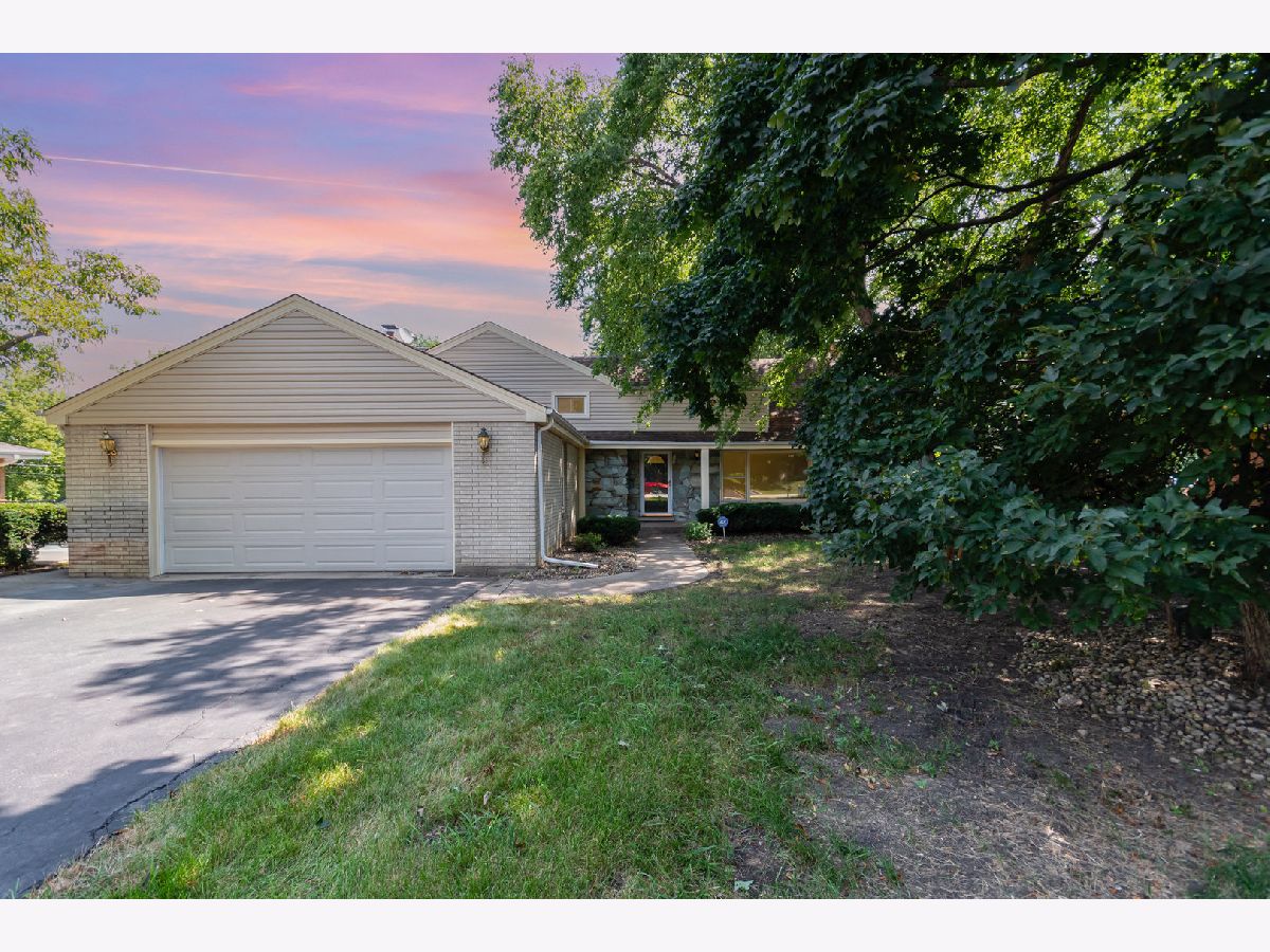  For Sale Medinah Illinois, 6N325 Linden Avenue