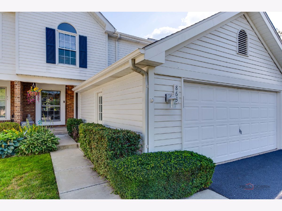  For Sale Crystal Lake Illinois, 863 Barlina Road