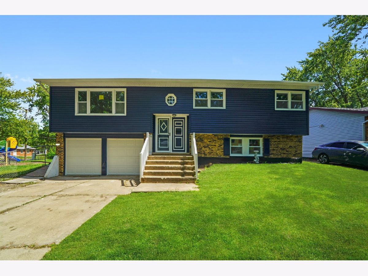  For Sale Sauk Village Illinois, 21811 Clyde Avenue