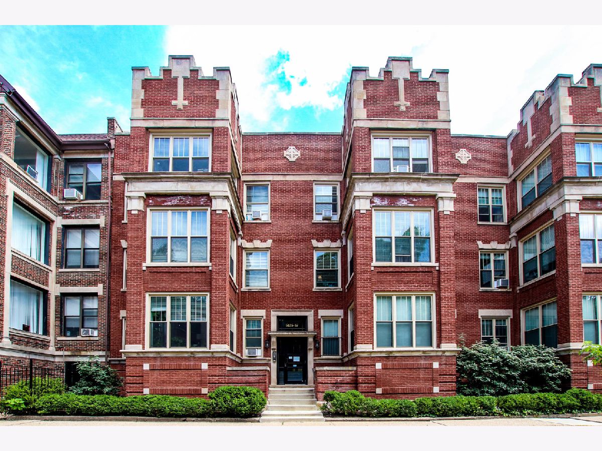 Rented Chicago Illinois, 5137 Ingleside