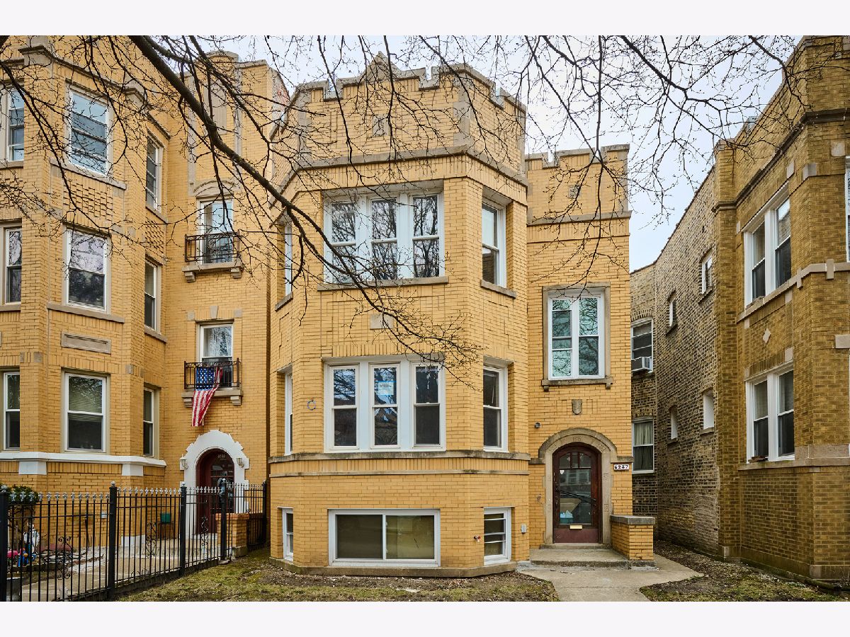  Rented Chicago Illinois, 6237 Fairfield