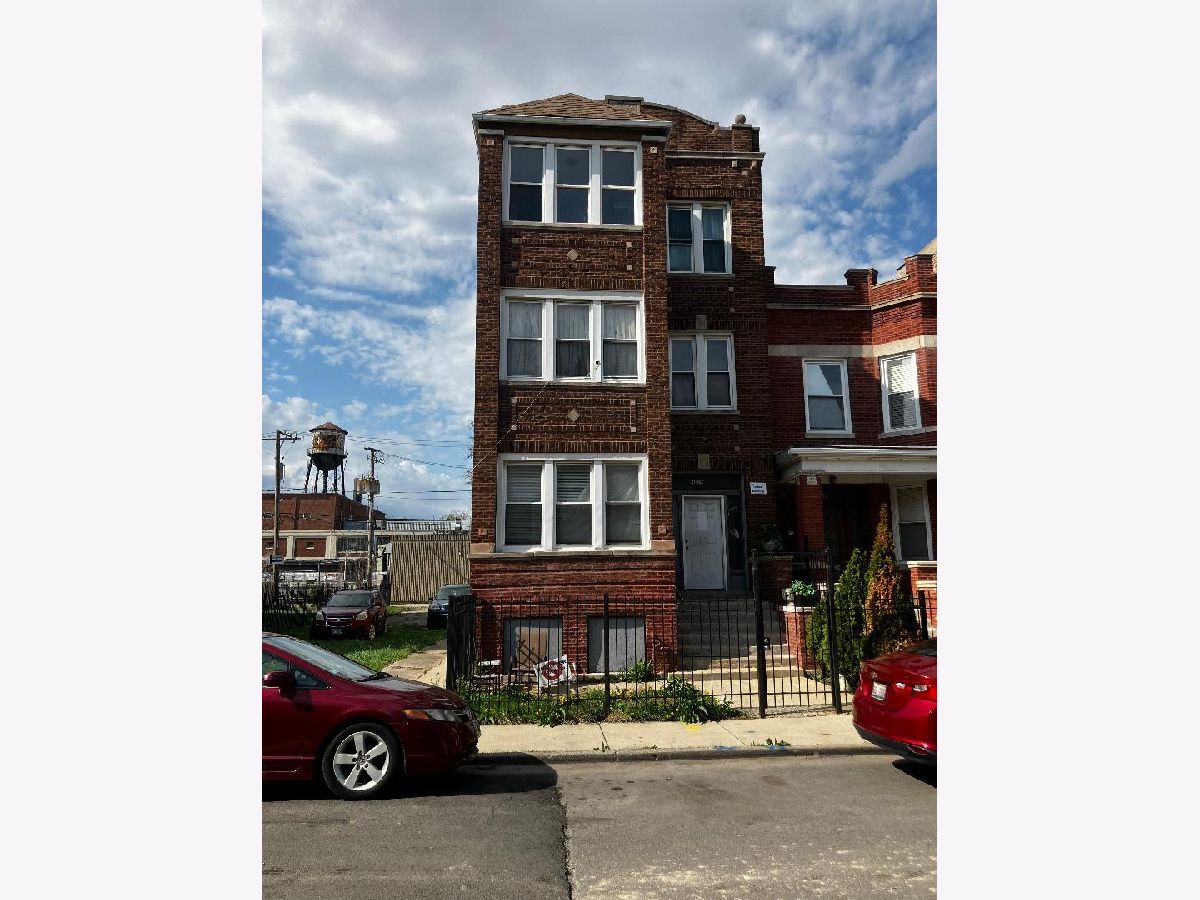 For Sale Chicago Illinois, 4016 Grenshaw Street