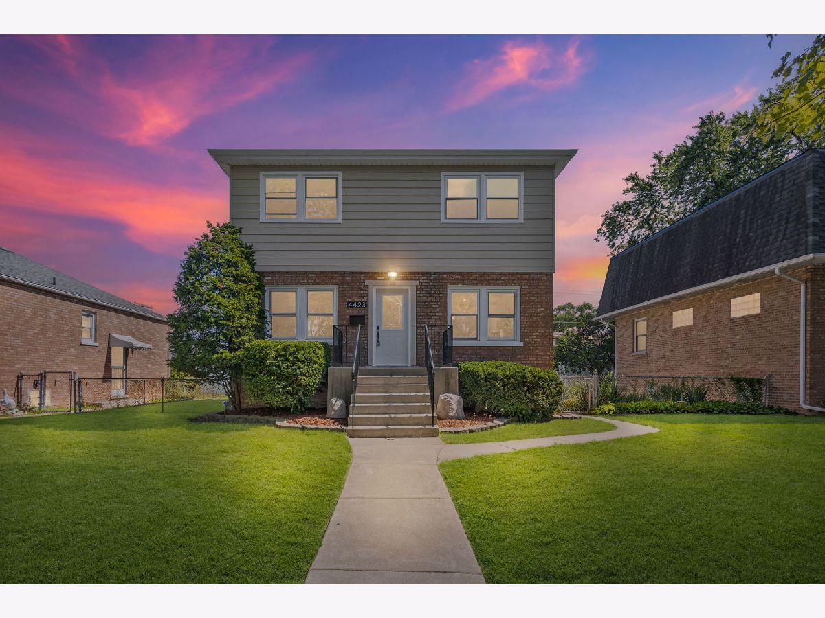  For Sale Schiller Park Illinois, 4423 Kolze Avenue