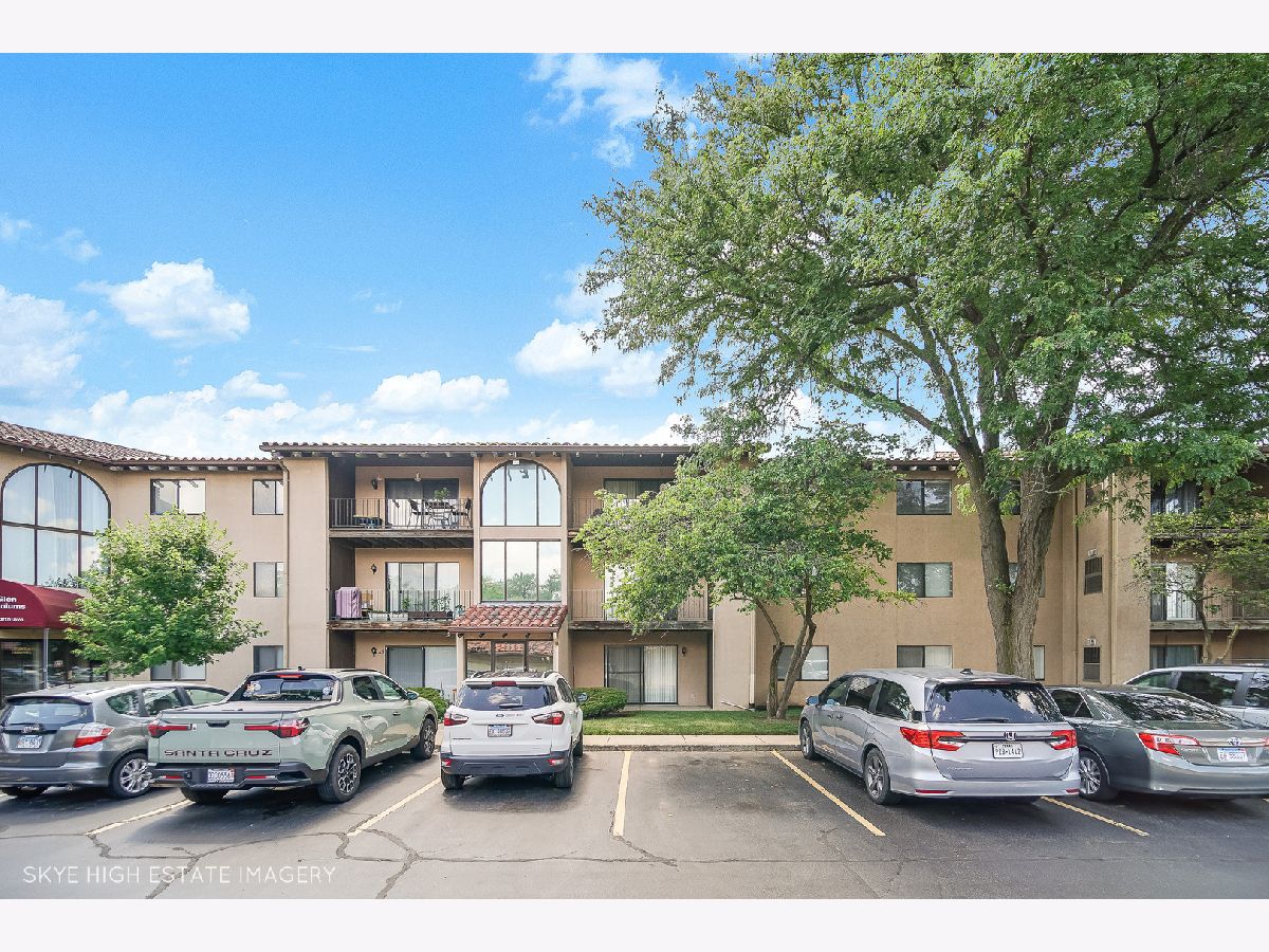  For Sale Lombard Illinois, 21W581 North Avenue