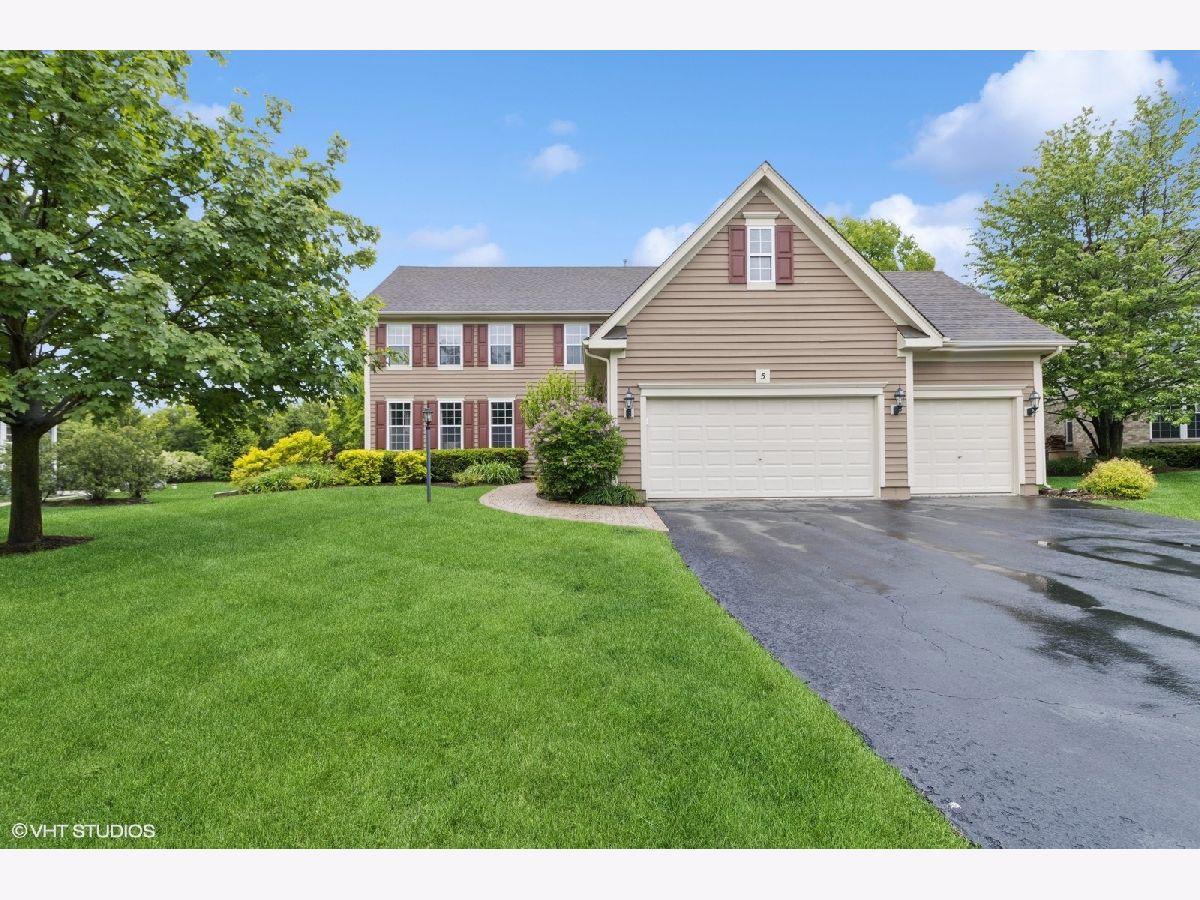 For Sale Hawthorn Woods Illinois, 5 Chestnut Court