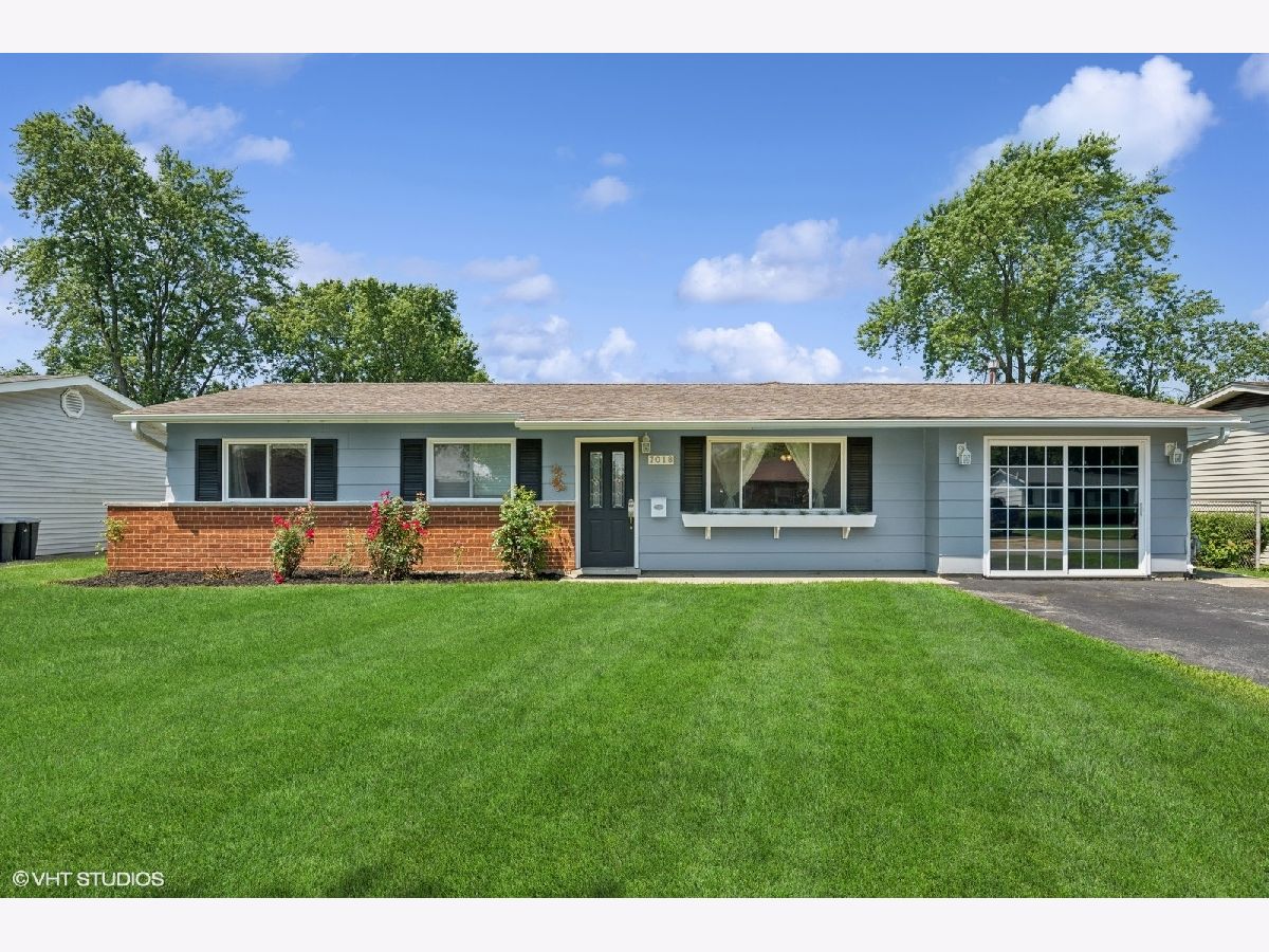  For Sale Hanover Park Illinois, 7018 Orchard Lane