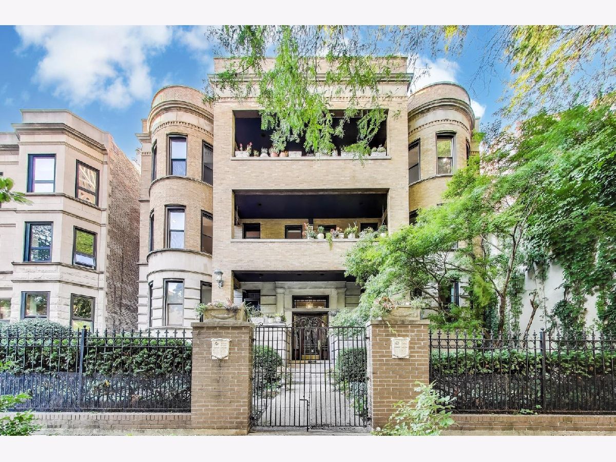  For Sale Chicago Illinois, 628 Grace Street