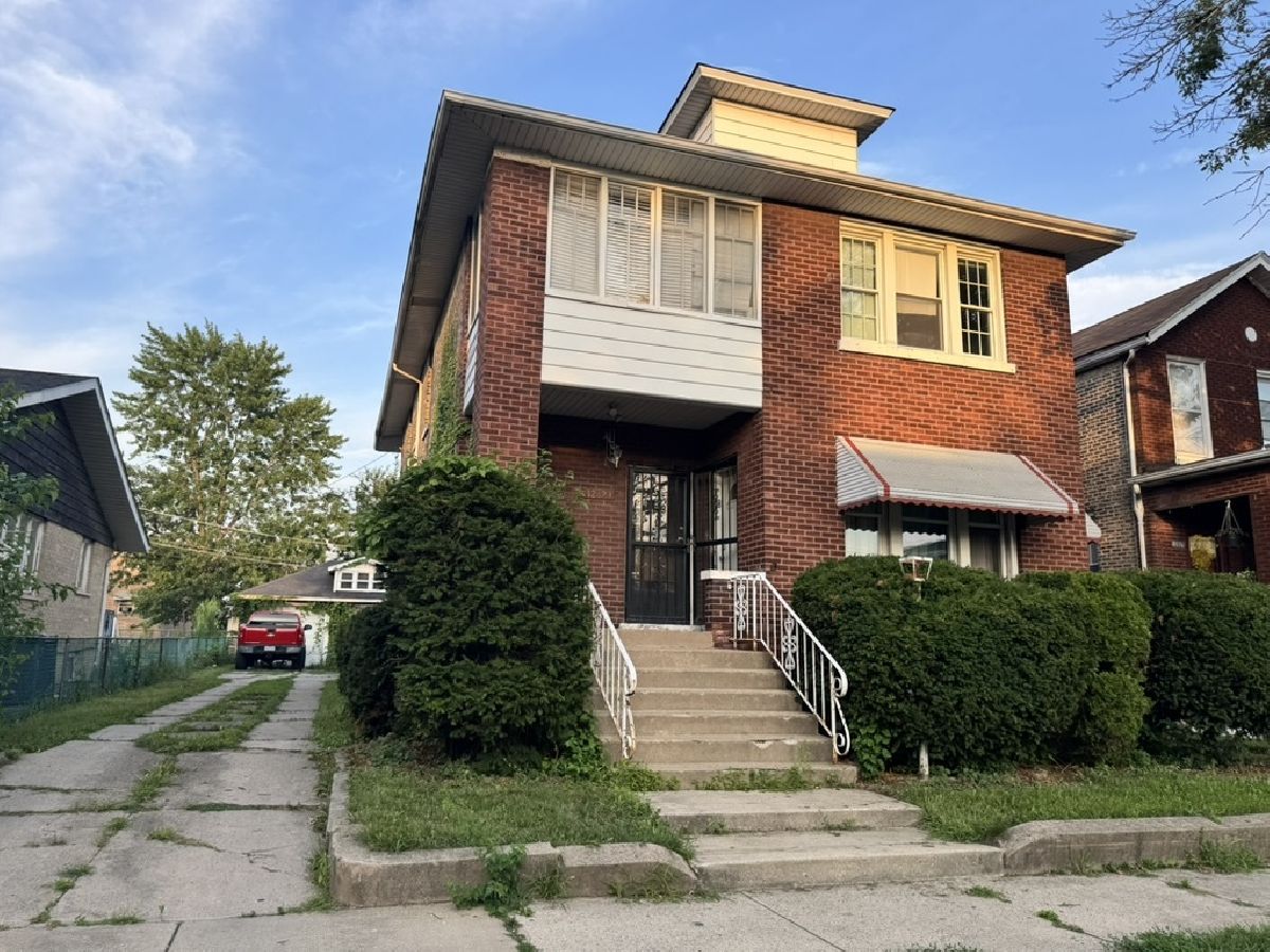  For Sale Blue Island Illinois, 12823 Division Street